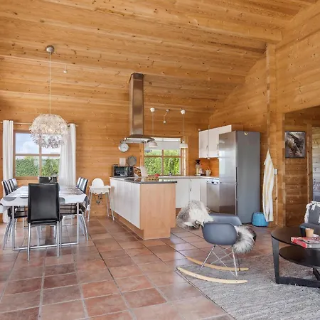 בית נופש Stunning In With Kitchen